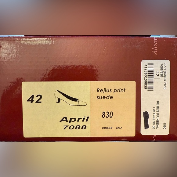 NWT NEW BeautiFeel Black and Gray Snake Print with Decorative patent toe - Picture 4 of 4